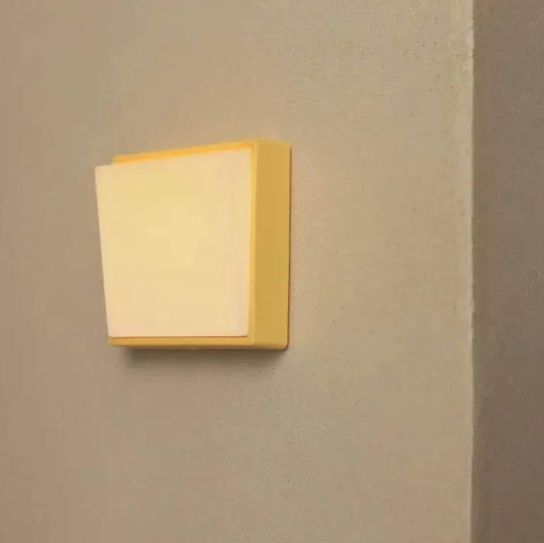 Wiederaufladbare minimalistische LED-Nachtlampe - Modernes Schreibtischlicht