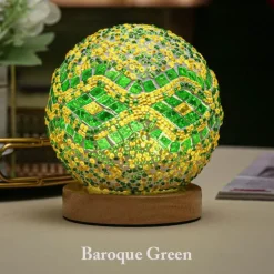 Wiederaufladbare Tischlampe aus böhmischem Glas – stilvoller Akzent für die Inneneinrichtung