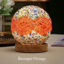 Wiederaufladbare Tischlampe aus böhmischem Glas – stilvoller Akzent für die Inneneinrichtung