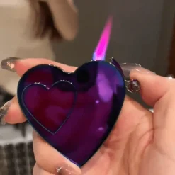 Winddichtes Feuerzeug mit Liebesprojektor – Geschenkidee mit ewiger Flamme