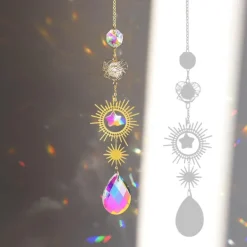 Windspiel und Sonnenfänger aus Kristall mit Mond-Design – Verträumte Heimdekoration