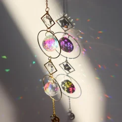 Windspiel und Sonnenfänger aus Kristall mit Mond-Design – Verträumte Heimdekoration