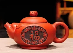 Yixing-Teekanne aus violettem Ton – handgefertigtes 300-ml-Teeset mit Schweine-Design