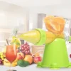 Zitruspresse – Manuelle Zitronenpresse mit eingebautem Filter